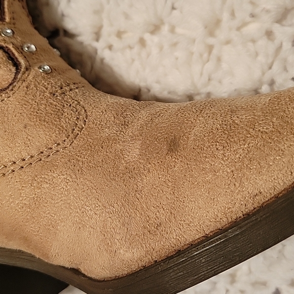 Limited Too sold by Justice Tan Suede Cowboy Boot 🤠 - Picture 8 of 9